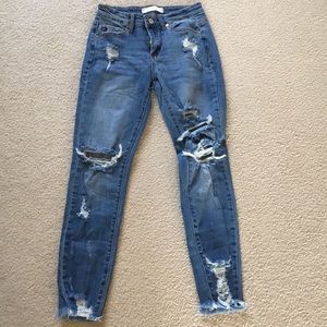 NWOT KanCan skinny crop distressed jeans
